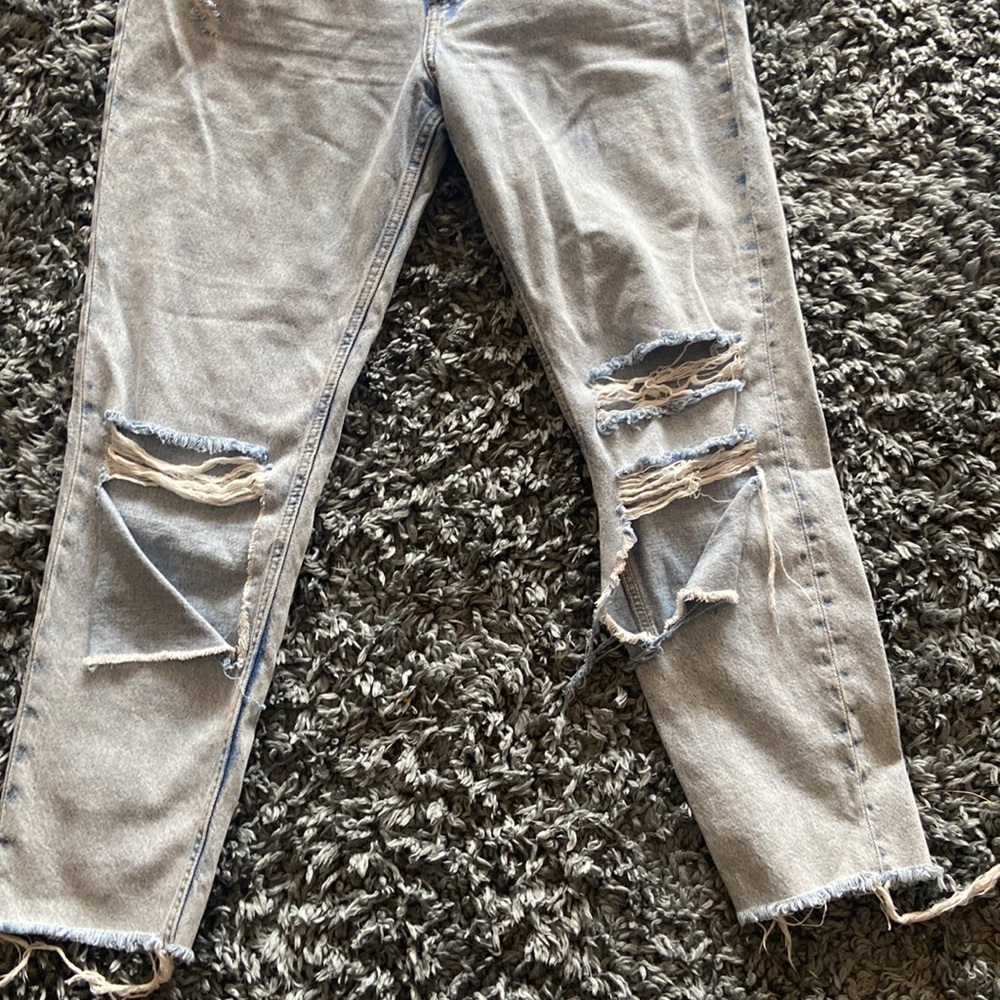 Jeans - Picture 2 of 3